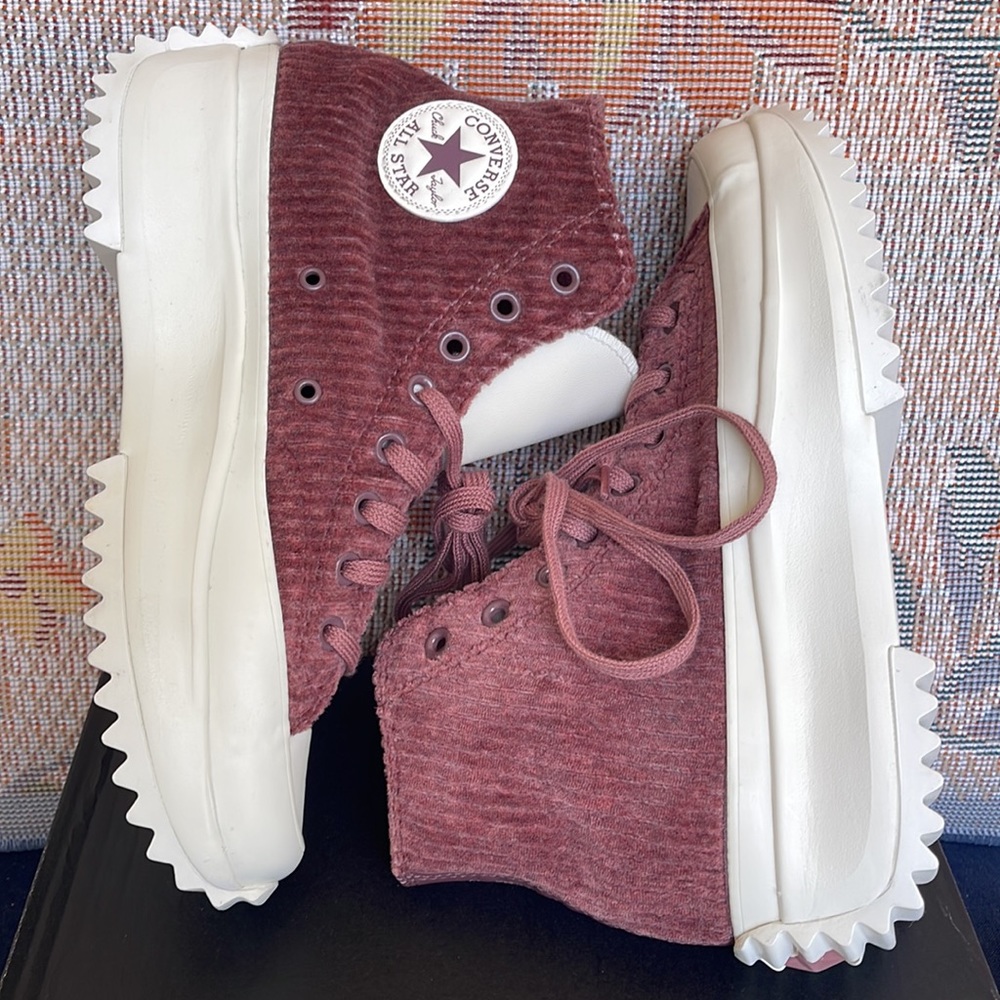 Converse WMNS A03252C
RUN STAR HIKE HI
DARK WINE/SADDLE/EGRET
Platforms - Picture 12 of 16